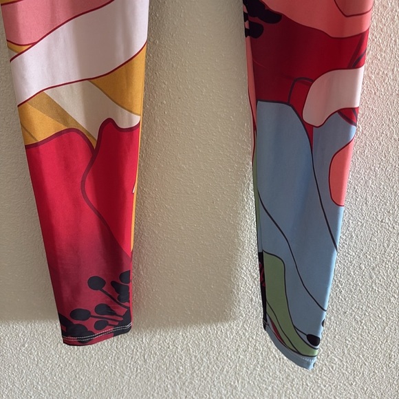 Onzie Flow High Rise Flower Child Leggings - Picture 3 of 5